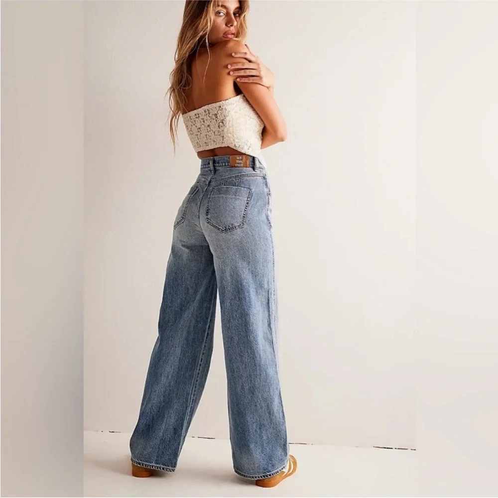 Free People Light Wash Wide Leg Jeans - Picture 3 of 13